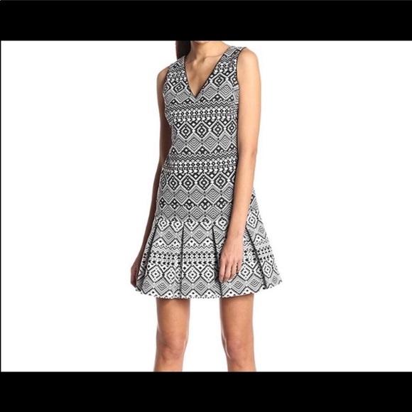Jessica Simpson Pleated dress